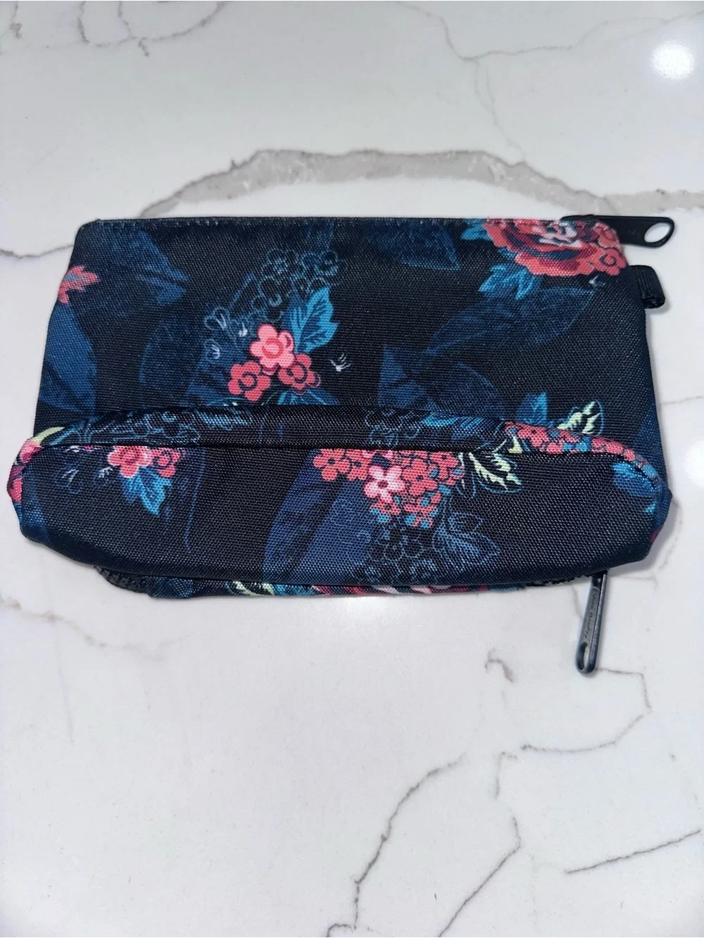 Vera Bradley ReActive Compact Organizer - Rose Foliage